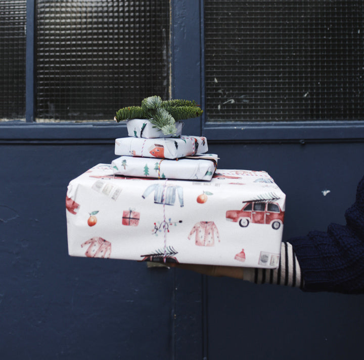 Geschenkpapier & Anhänger