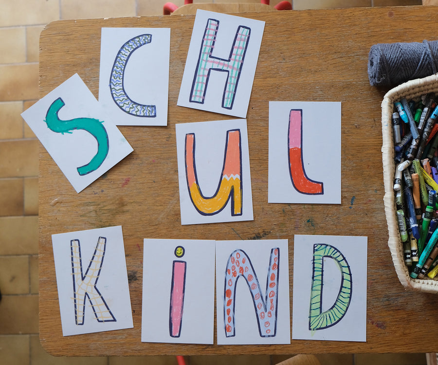 Postcard set for coloring - SCHOOLCHILD