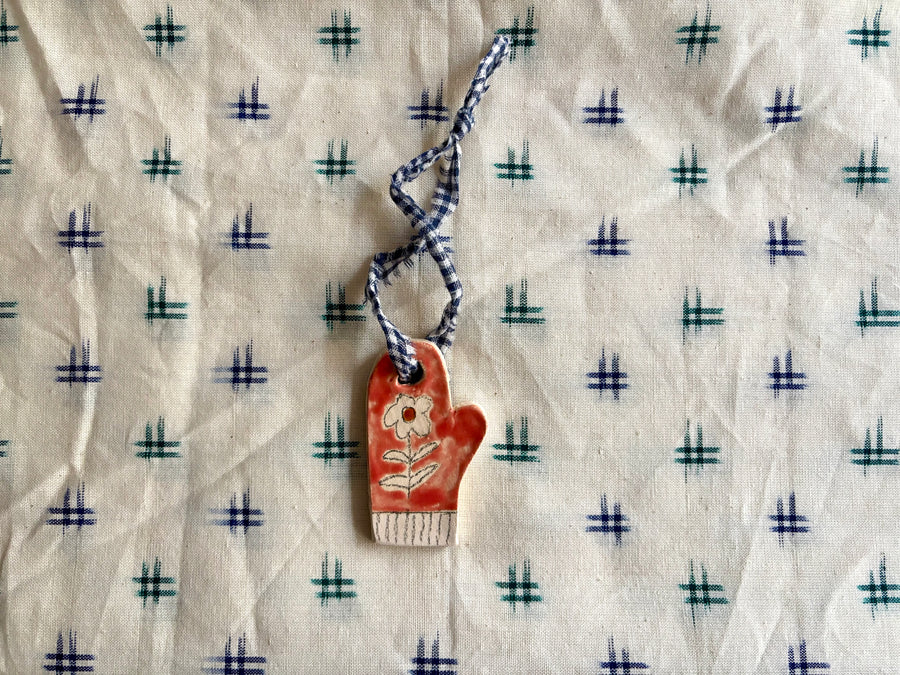 Ceramic Pendant Glove No. 1